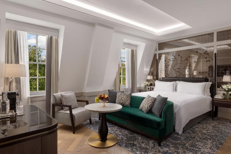 The Biltmore Mayfair - Oda