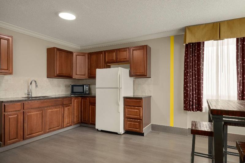 Super 8 by Wyndham Meadowlands - Oda