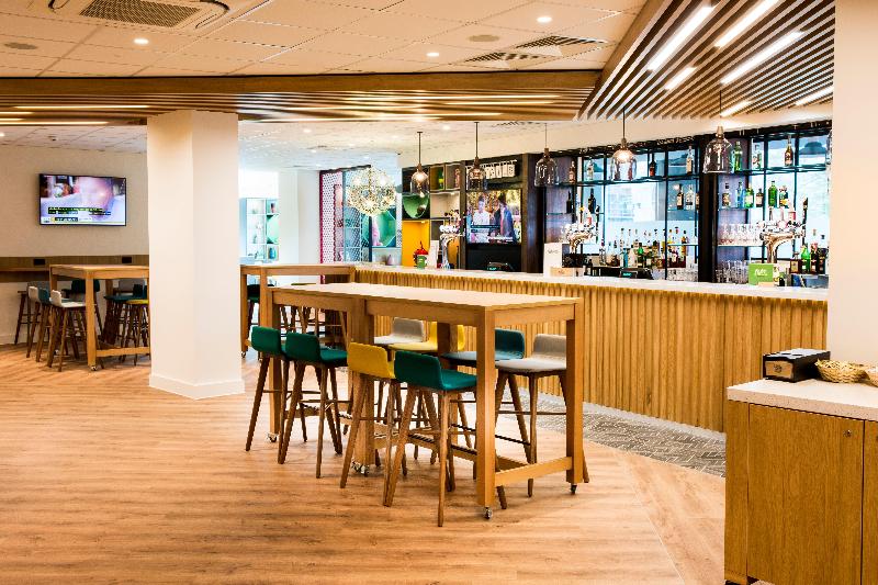 Holiday Inn London Wembley - Bar
