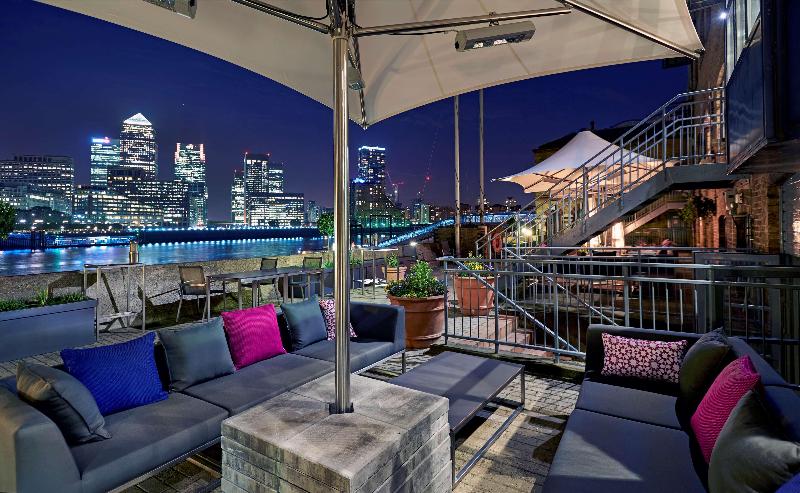 a&o London Docklands Riverside - Restoran