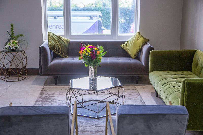 Park Avenue Bayswater Inn - Lobi
