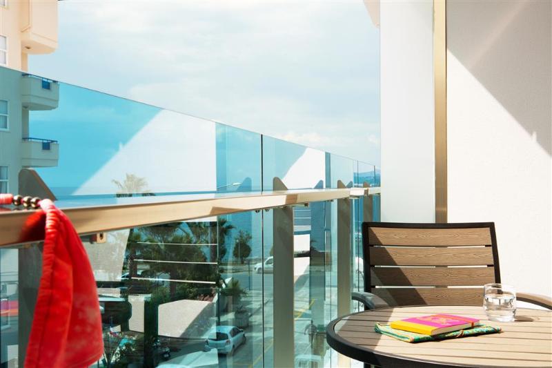 Sunprime C-Lounge - Oda