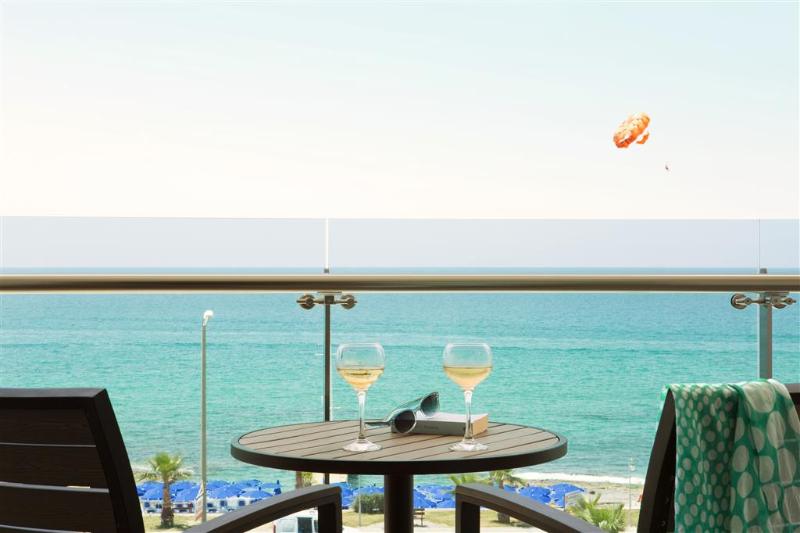 Sunprime C-Lounge - Oda