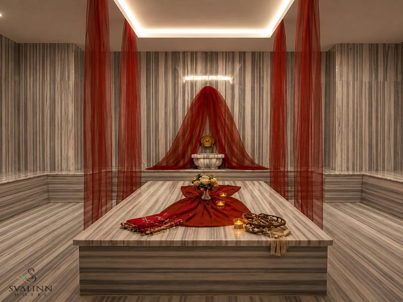 Svalinn Hotel - Havuz