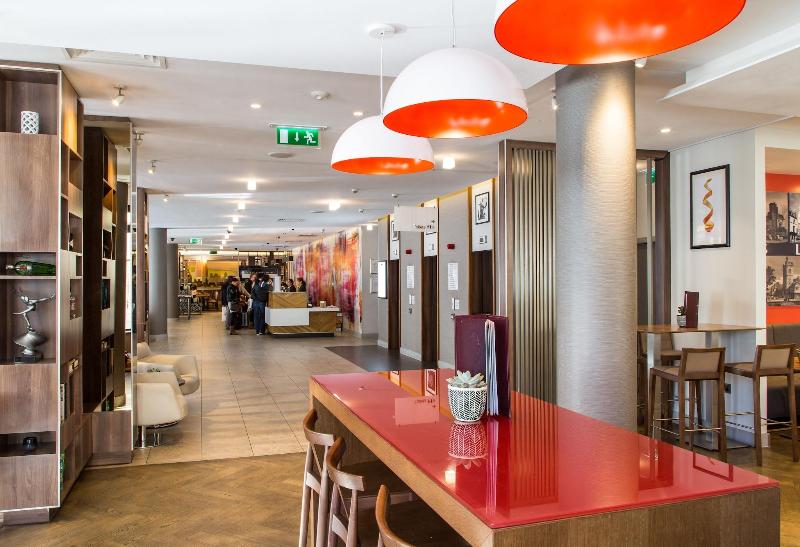 Doubletree By Hilton Angel Kings Cross - Lobi