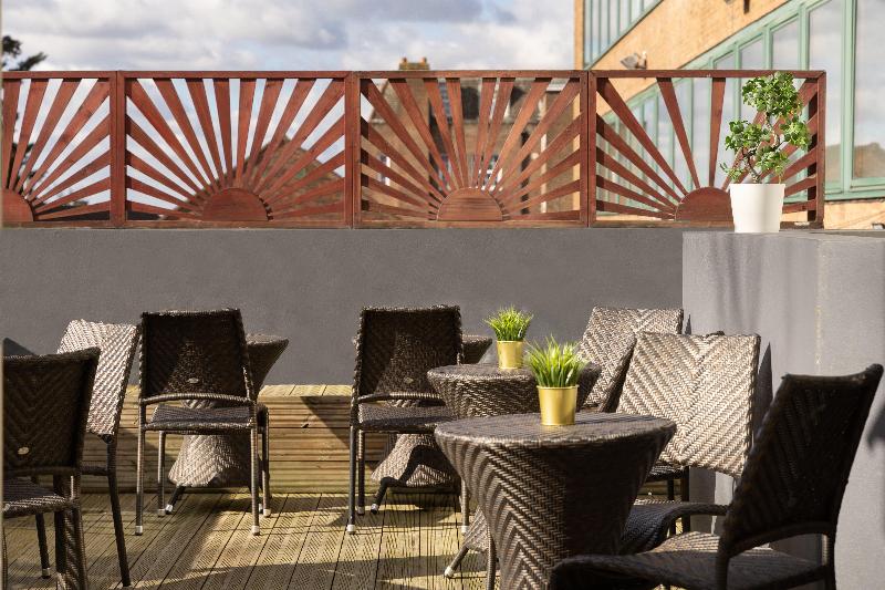 Crowne Plaza London Ealing - Bar