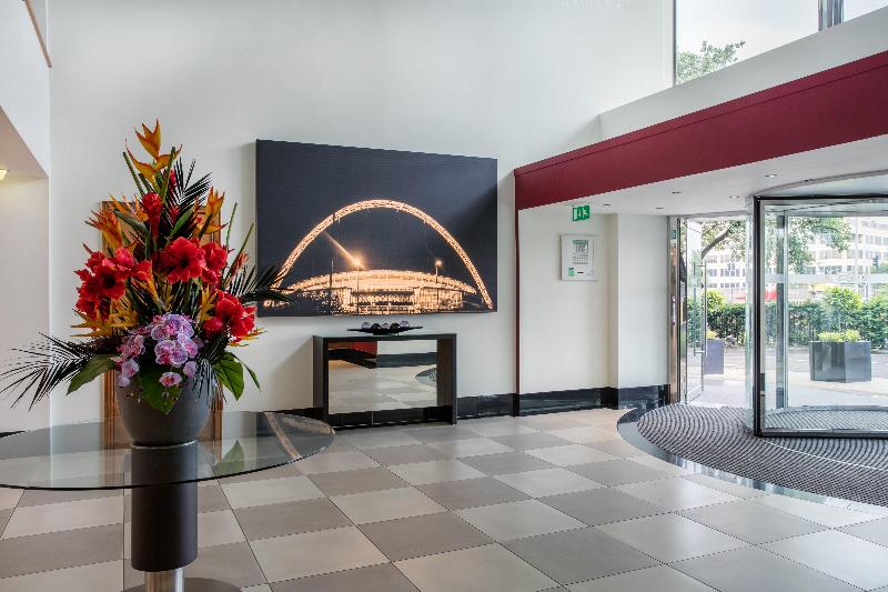 Crowne Plaza London Ealing - Lobi