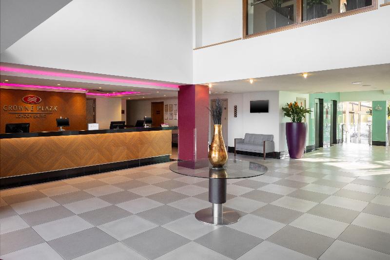 Crowne Plaza London Ealing - Lobi