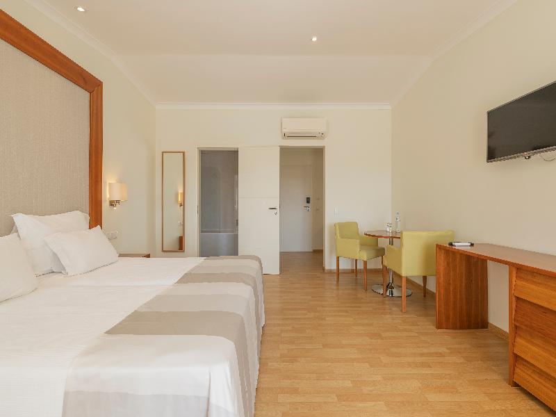 Lagoa Apartment Hotel - Oda