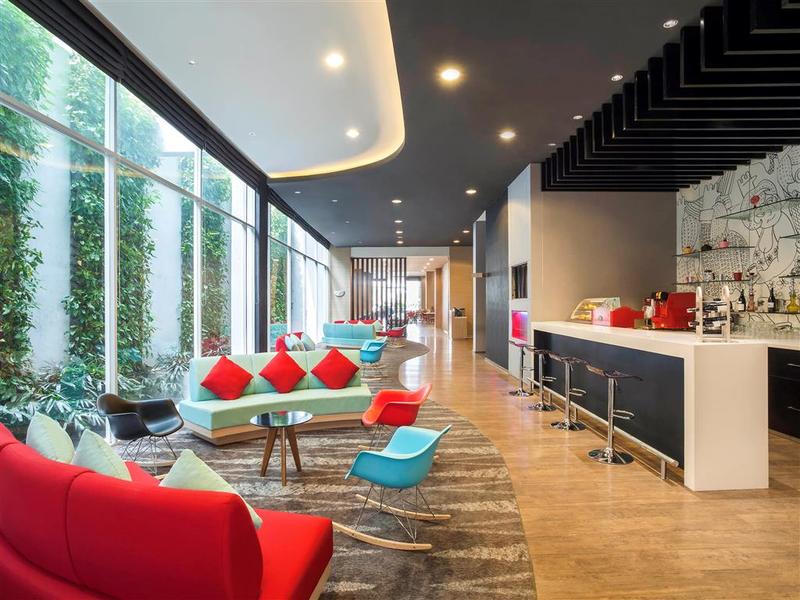 Ibis Jakarta Harmoni - Lobi
