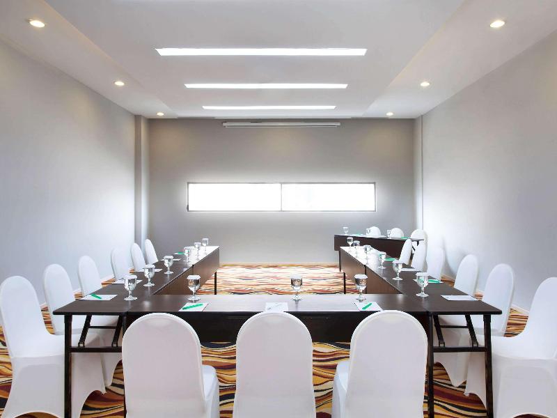 Ibis Styles Jakarta Airport - Toplantı