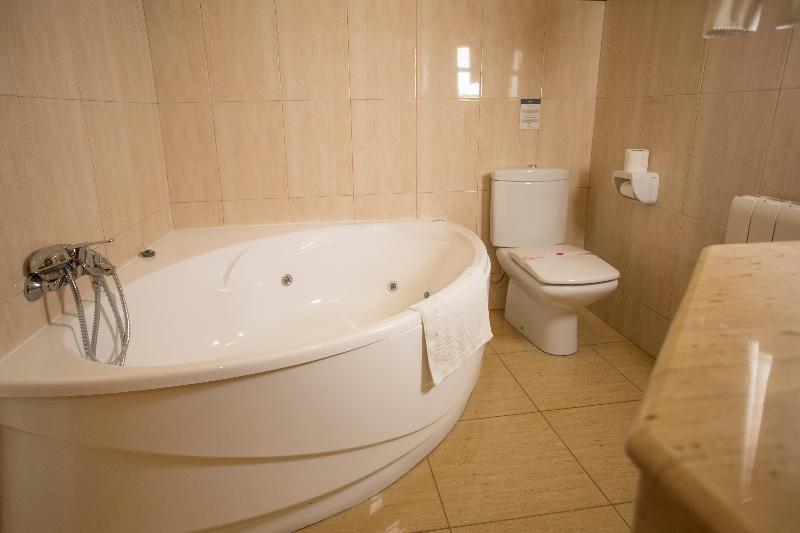 Savoy Hostal - Oda