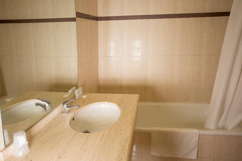 Savoy Hostal - Oda