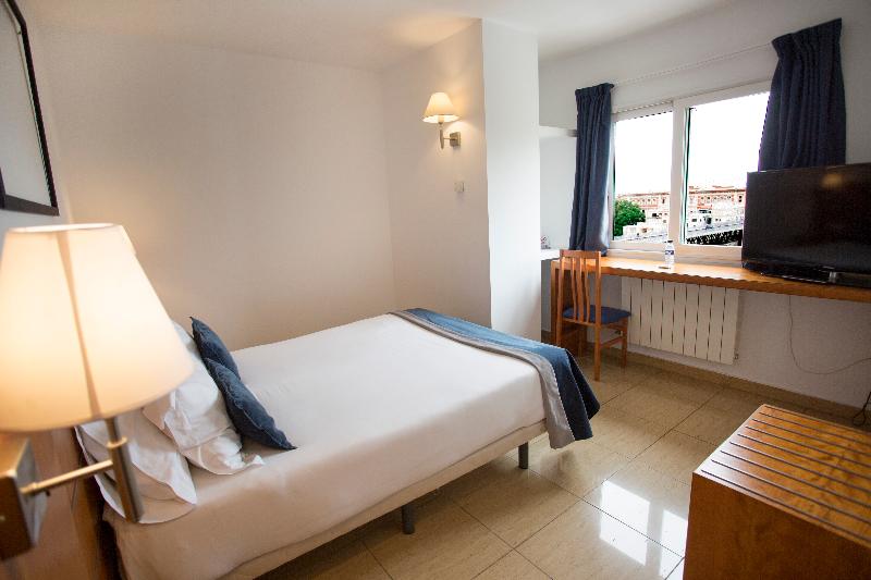 Savoy Hostal - Oda