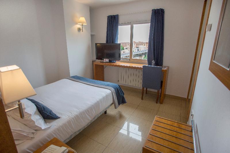Savoy Hostal - Oda