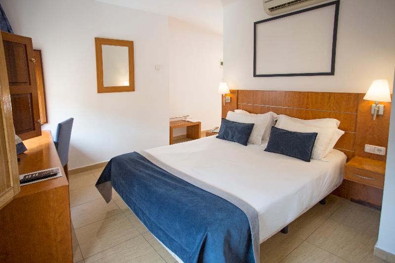 Savoy Hostal - Oda