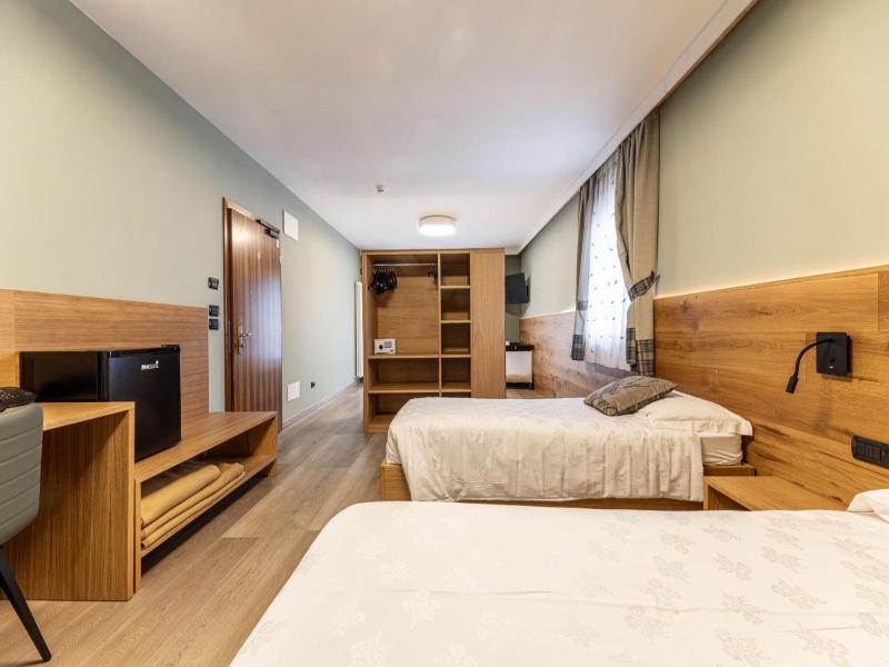Family Hotel La Perla - Genel