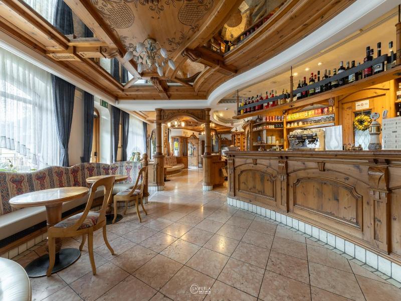 Family Hotel La Perla - Genel