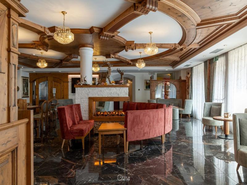Family Hotel La Perla - Genel