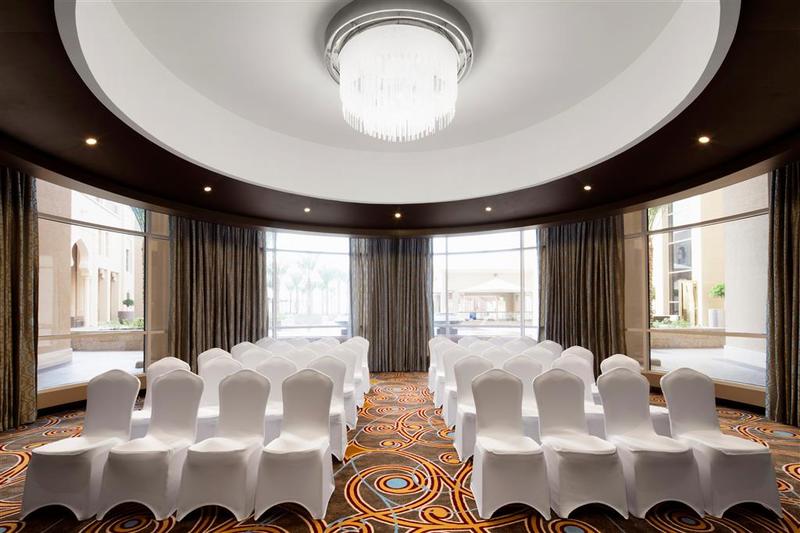 Sheraton Sharjah Beach Resort & Spa - Genel