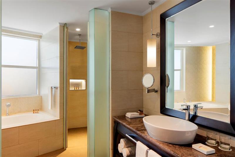 Sheraton Sharjah Beach Resort & Spa - Genel