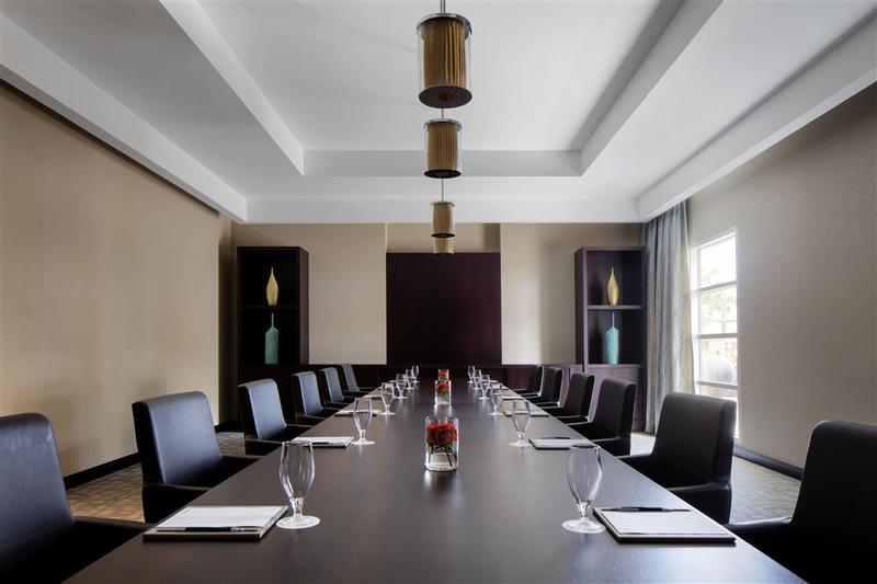 Sheraton Sharjah Beach Resort & Spa - Genel