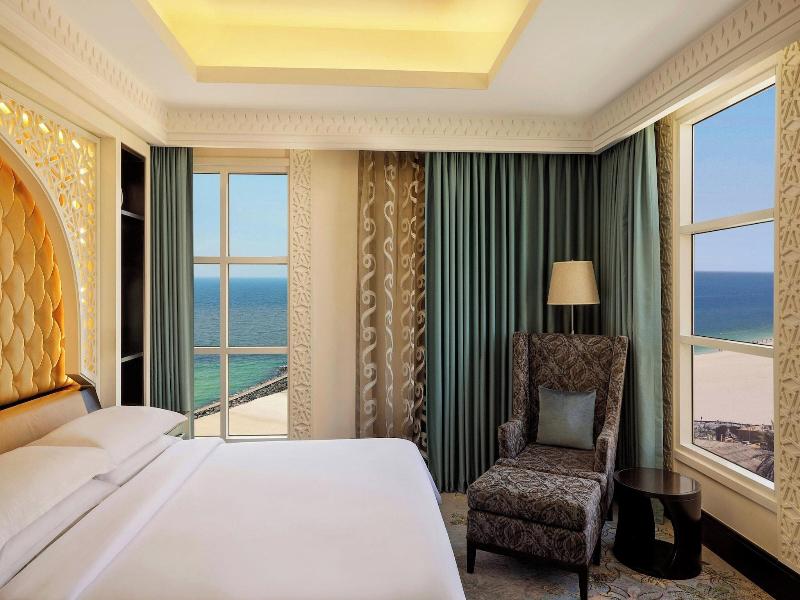 Sheraton Sharjah Beach Resort & Spa - Oda