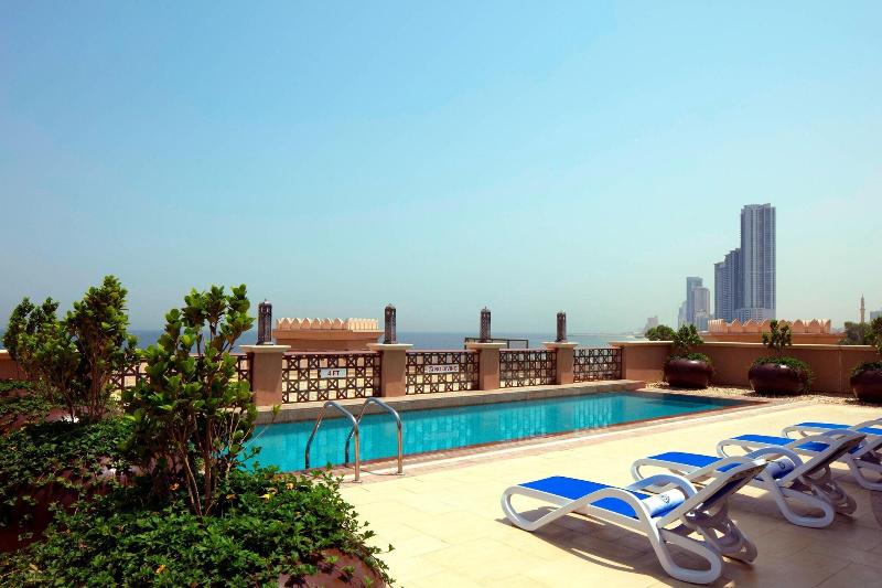 Sheraton Sharjah Beach Resort & Spa - Havuz