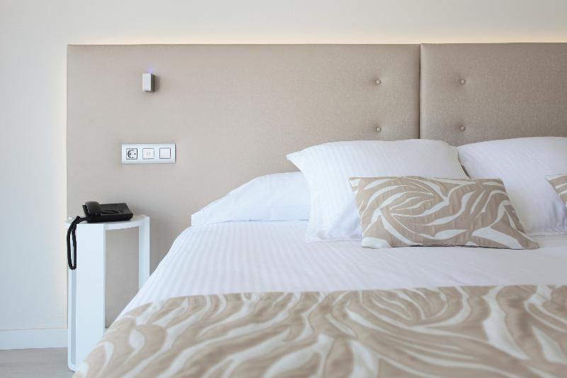 Iberostar Waves Cala Millor - Oda
