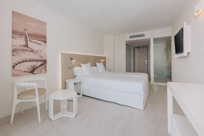 Iberostar Waves Cala Millor - Oda