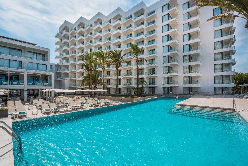 Iberostar Waves Cala Millor - Havuz