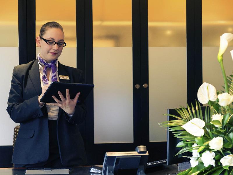 Mercure Oxford Eastgate Hotel - Lobi