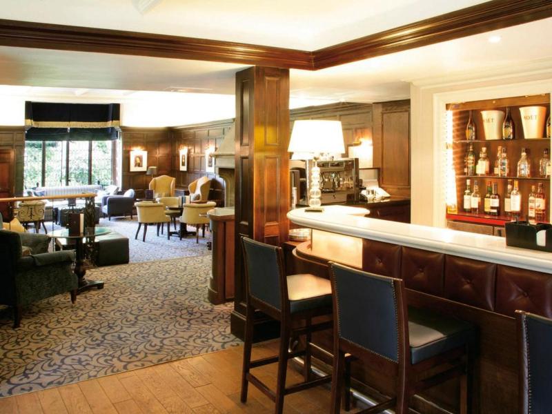 Macdonald Alveston Manor - Bar