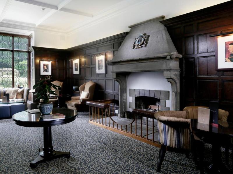 Macdonald Alveston Manor - Lobi