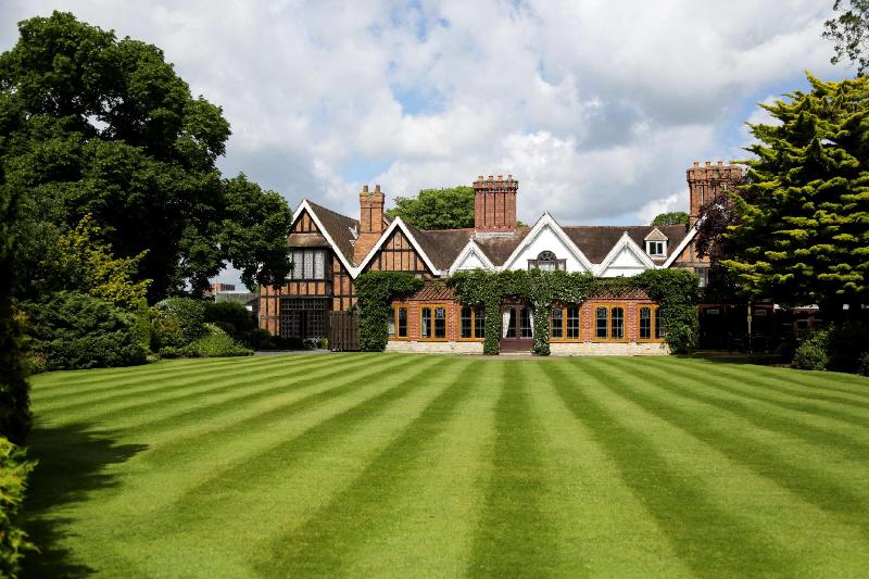 Macdonald Alveston Manor - Genel