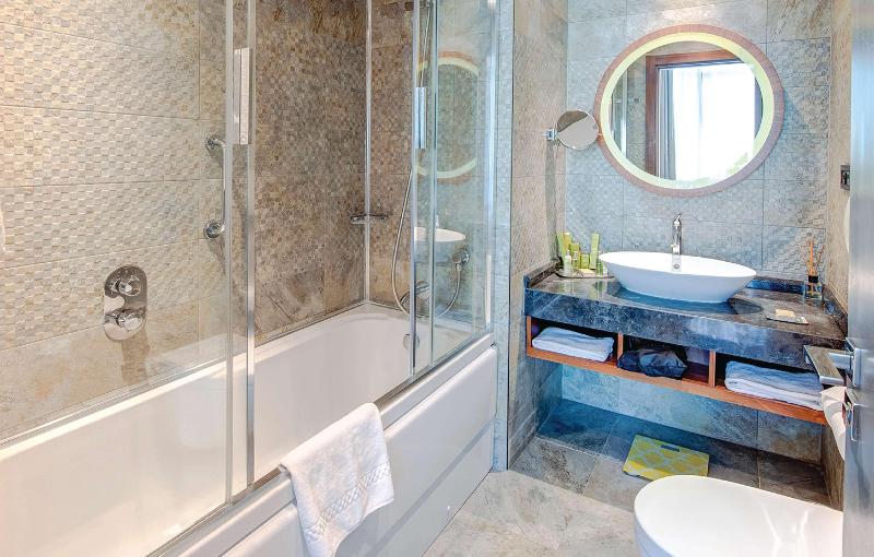DoubleTree by Hilton Istanbul - Piyalepasa - Oda