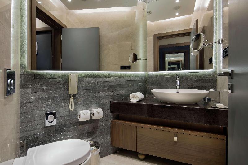 DoubleTree by Hilton Istanbul - Piyalepasa - Oda