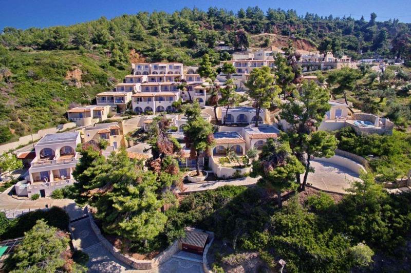Alonissos Beach Bungalows & Suites Hotel - Genel