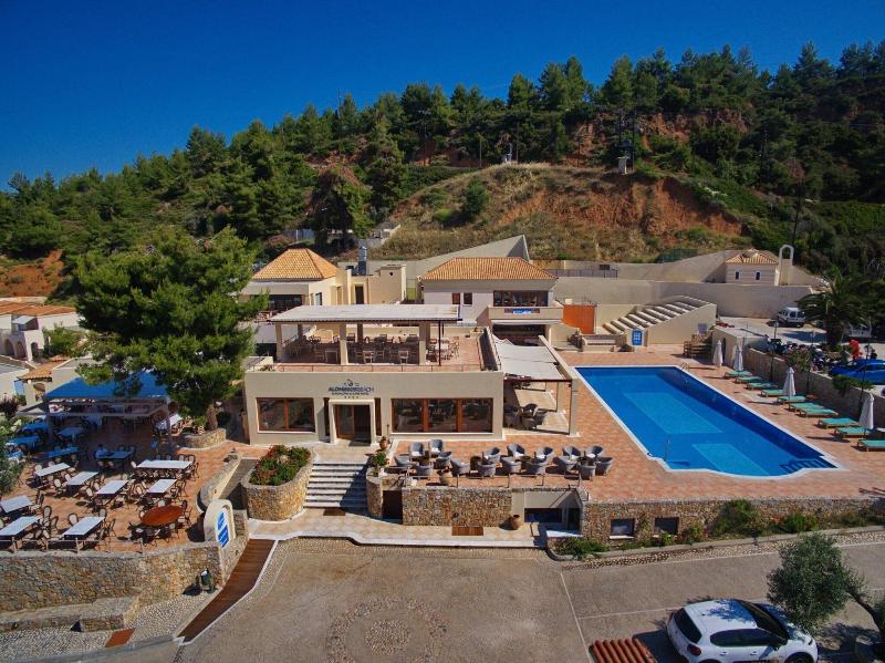 Alonissos Beach Bungalows & Suites Hotel - Genel
