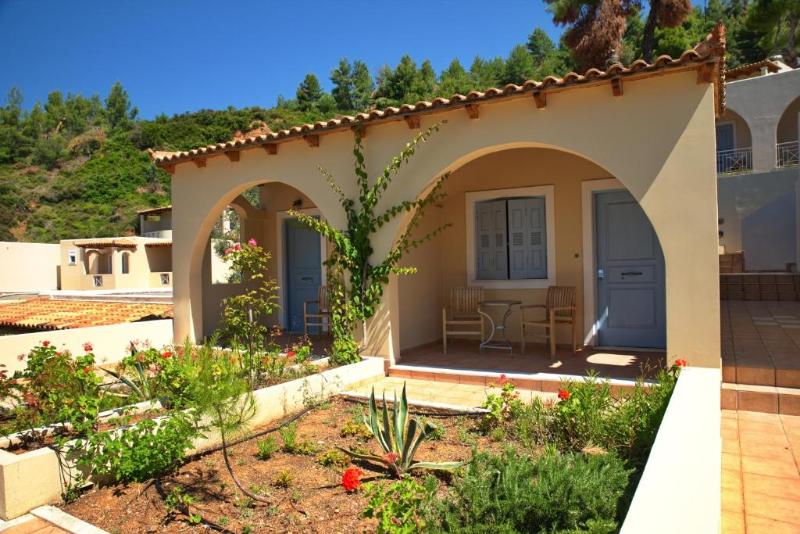 Alonissos Beach Bungalows & Suites Hotel - Oda