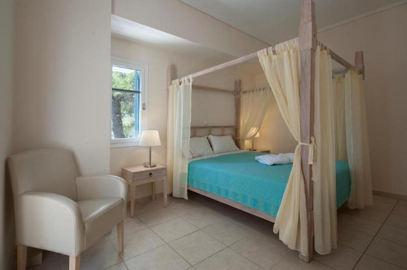 Alonissos Beach Bungalows & Suites Hotel - Oda