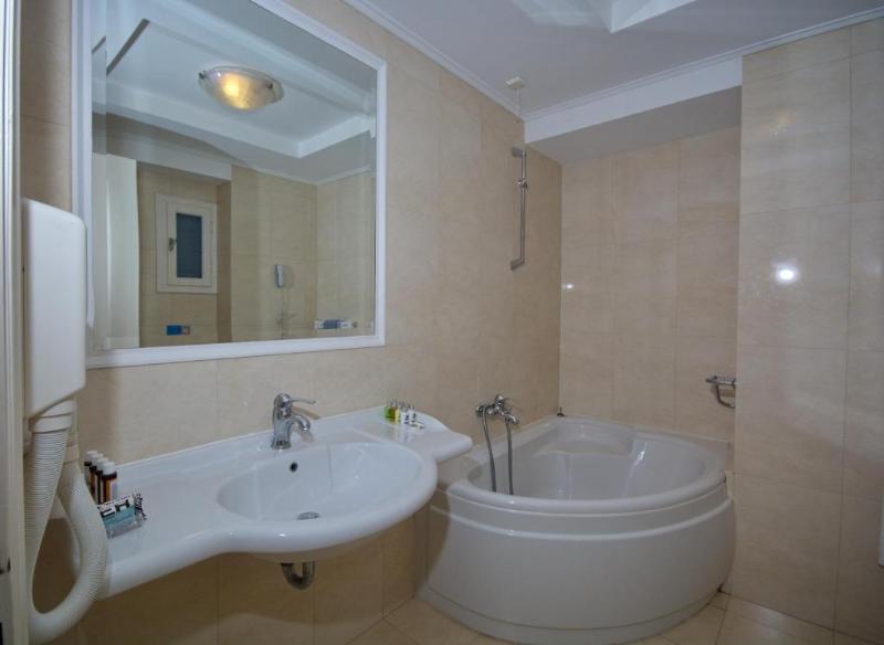 Alonissos Beach Bungalows & Suites Hotel - Oda