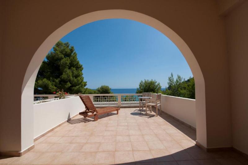 Alonissos Beach Bungalows & Suites Hotel - Oda