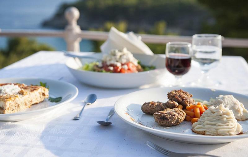 Alonissos Beach Bungalows & Suites Hotel - Restoran