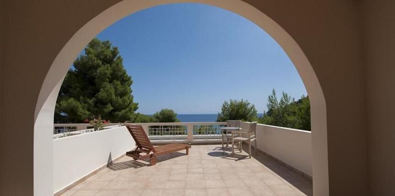 Alonissos Beach Bungalows & Suites Hotel - Teras