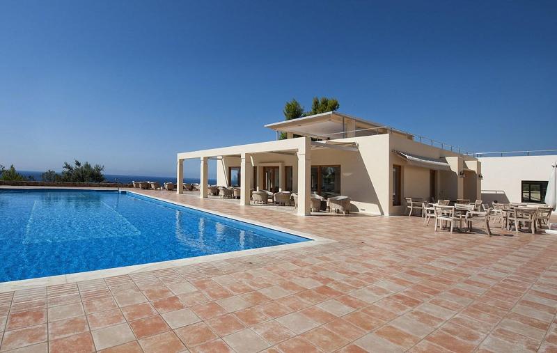 Alonissos Beach Bungalows & Suites Hotel - Teras