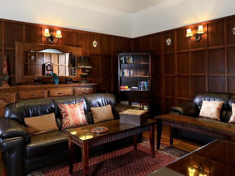 Macdonald Old England Hotel & Spa - Genel