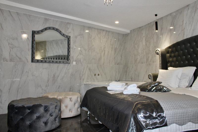 Galeria Valeria Downtown - Quaint & Elegant Hotels - Oda