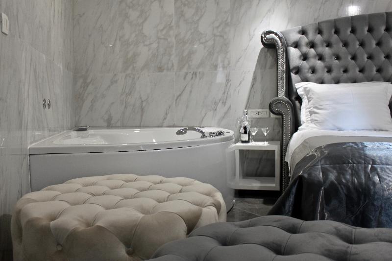Galeria Valeria Downtown - Quaint & Elegant Hotels - Oda
