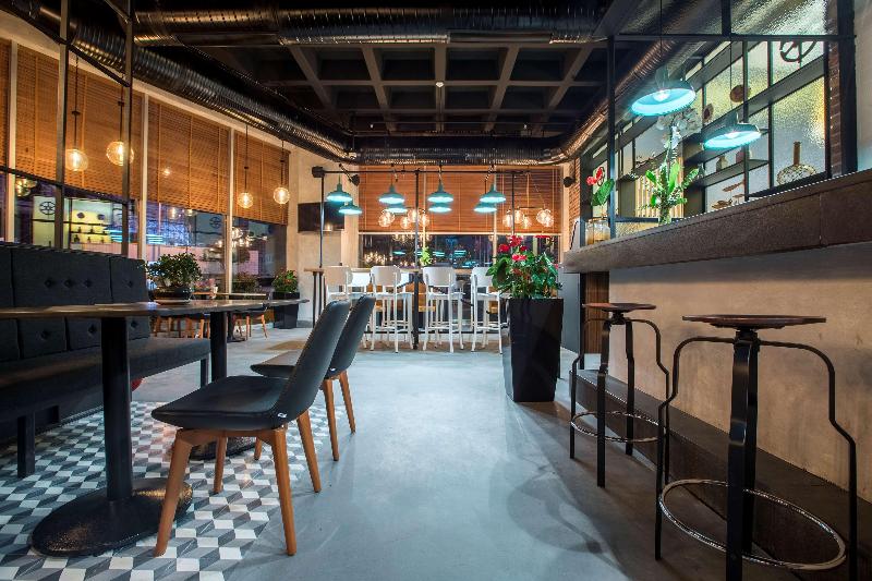 Park Inn By Radisson Istanbul Ataturk Airport - Bar